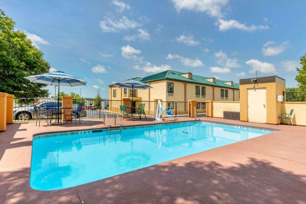 Quality Inn Auburn Campus Area I-85 Dış mekan fotoğraf